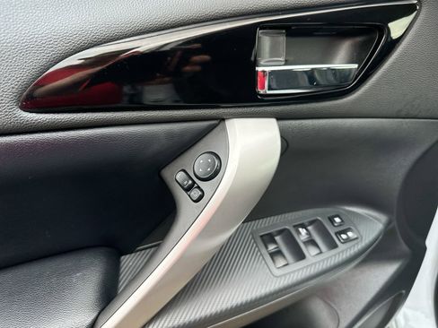 Used 2024 Mitsubishi Eclipse Cross SE image 13