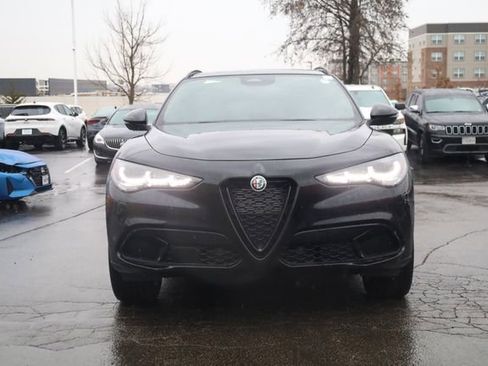 New 2025 Alfa Romeo Stelvio Sprint image 2