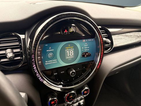 Used 2023 MINI Cooper S image 29