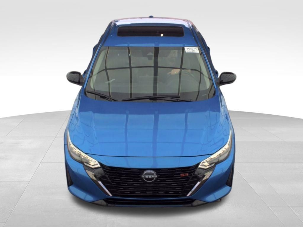 Used 2025 Nissan Sentra SR w/ SR Premium Package FWD image 31