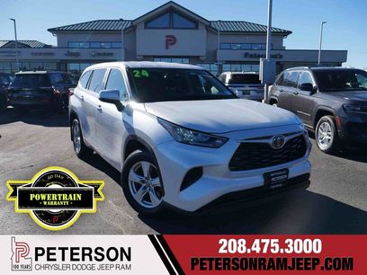 Used 2024 Toyota Highlander LE