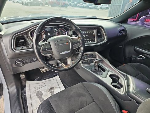 Used 2022 Dodge Challenger R/T Scat Pack w/ Plus Package image 17