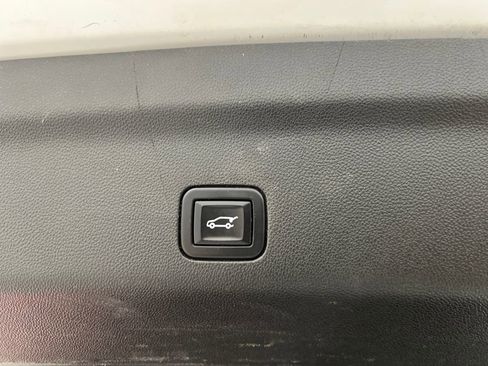 Used 2022 Chevrolet Tahoe High Country image 41