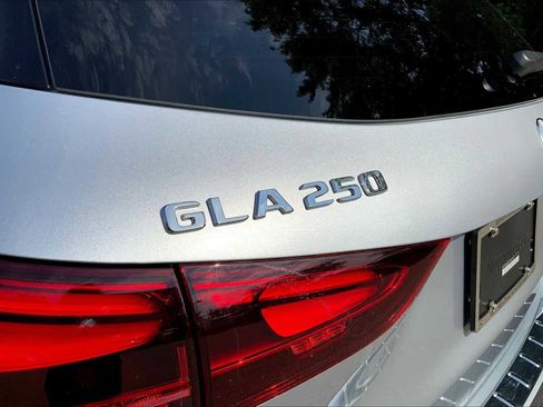 New 2026 Mercedes-Benz GLA 250 4MATIC image 19