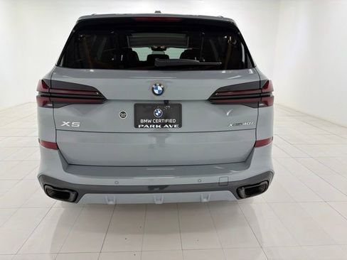 Certified 2024 BMW X5 xDrive40i w/ M Sport Package AWD/4WD image 4