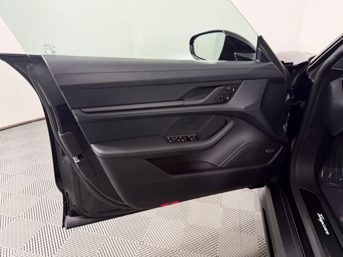 New 2026 Porsche Taycan image 20