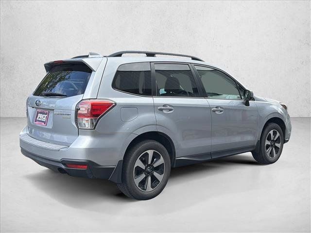Used 2017 Subaru Forester 2.5i Premium AWD/4WD image 5