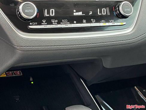 Certified 2026 Toyota Corolla Cross XLE w/ Convenience Package FWD image 30
