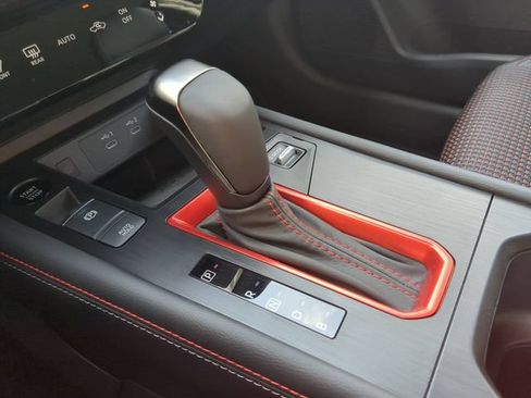 New 2026 Nissan Kicks SR w/ Cold Weather Package FWD image 21