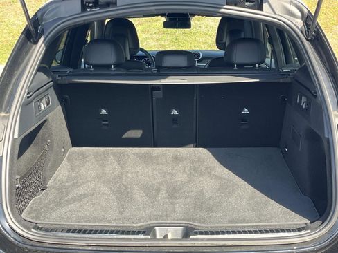 Used 2026 Mercedes-Benz GLC 300 4MATIC image 10