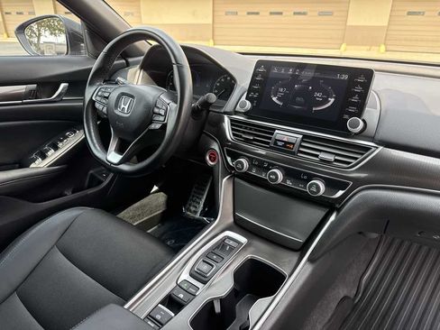 Used 2022 Honda Accord Sport image 17