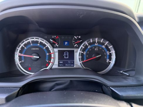 Used 2015 Toyota 4Runner TRD Pro image 37