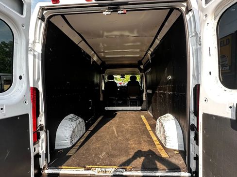 Used 2021 RAM ProMaster 2500 image 19