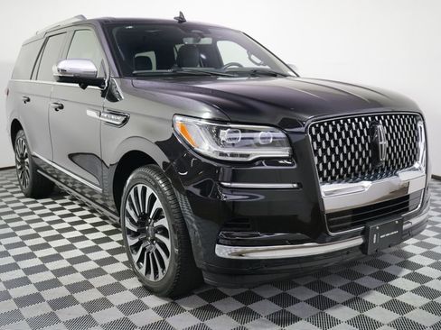 Used 2024 Lincoln Navigator Black Label AWD/4WD image 9