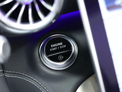 Used 2023 Mercedes-Benz SL 43 AMG w/ Driver Assistance Package image 30