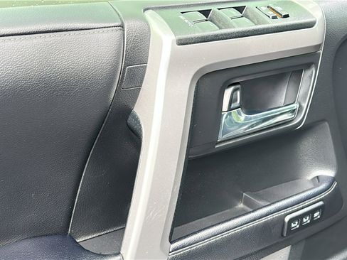 Used 2020 Toyota 4Runner Limited image 22