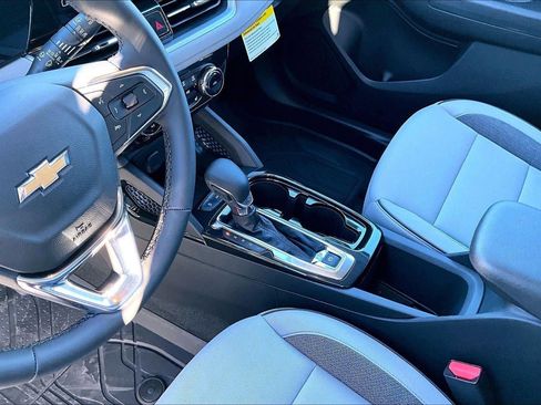 New 2026 Chevrolet TrailBlazer LT w/ Convenience Package AWD/4WD image 8