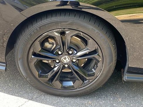Used 2025 Honda Accord SE image 6