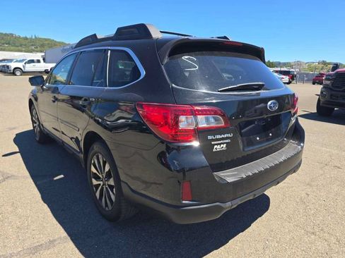 Used 2015 Subaru Outback 2.5i Limited AWD/4WD image 16