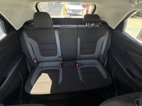 Used 2025 Chevrolet TrailBlazer LT FWD image 37