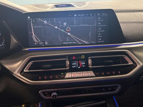Used 2021 BMW X5 M50i w/ Executive Package AWD/4WD image 38