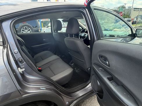 Used 2022 Honda HR-V LX image 16