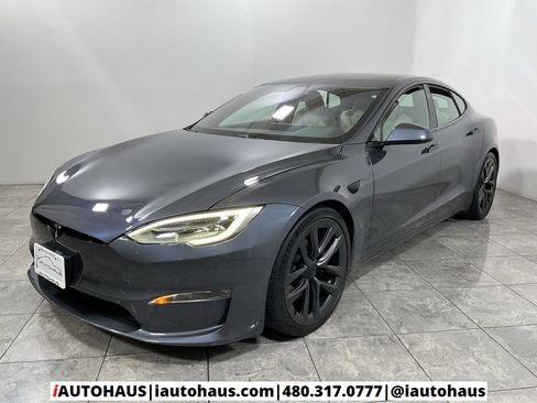 Used 2021 Tesla Model S Plaid image 2
