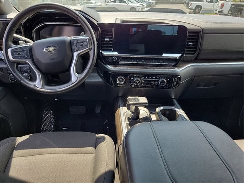 Used 2023 Chevrolet Silverado 1500 LT Trail Boss w/ Protection Package image 8