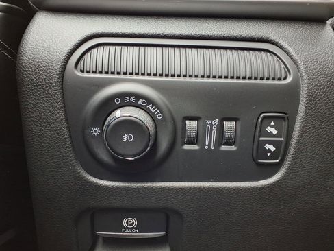 Used 2022 Jeep Wagoneer Series I image 16