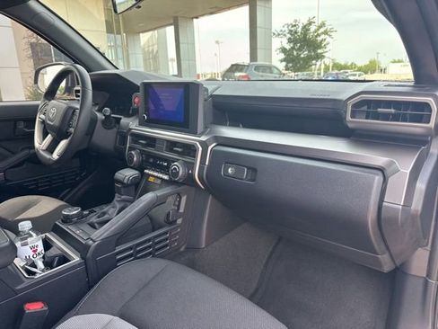 Used 2025 Toyota 4Runner TRD Off-Road AWD/4WD image 21