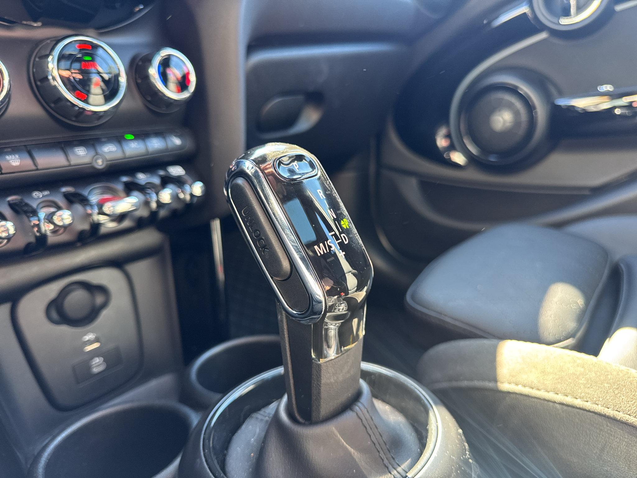 Used 2024 MINI Cooper S FWD image 21