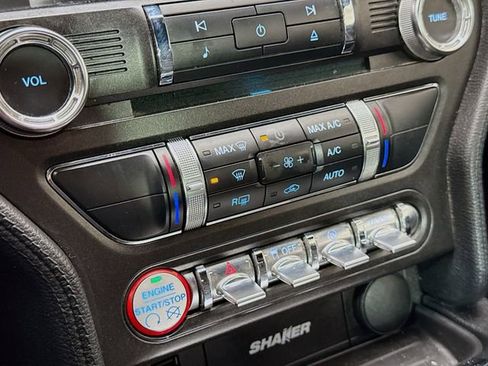 Used 2017 Ford Mustang GT Premium image 15