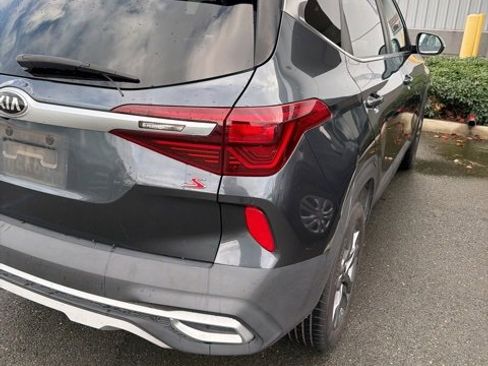 Used 2021 Kia Seltos S image 2