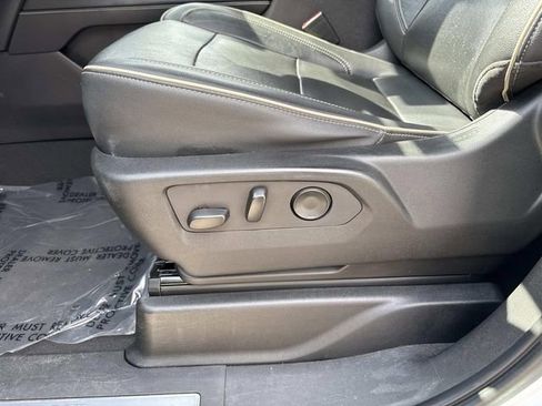 Used 2021 GMC Yukon SLT image 21