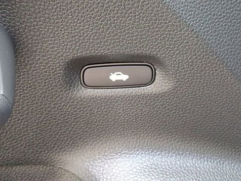 Used 2025 Honda Civic Sport image 26