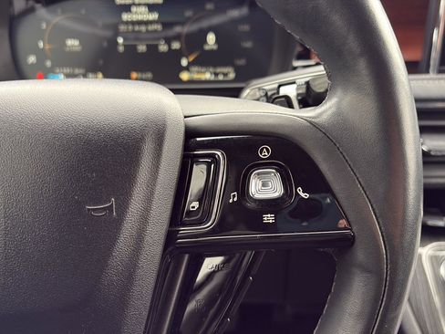 Used 2021 Lincoln Corsair Reserve w/ Equipment Group 201A image 11