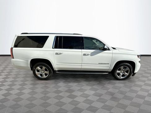 Used 2020 Chevrolet Suburban Premier RWD image 9
