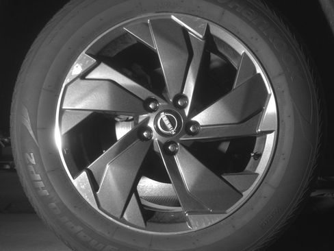 Used 2025 Nissan Rogue SV AWD/4WD image 15