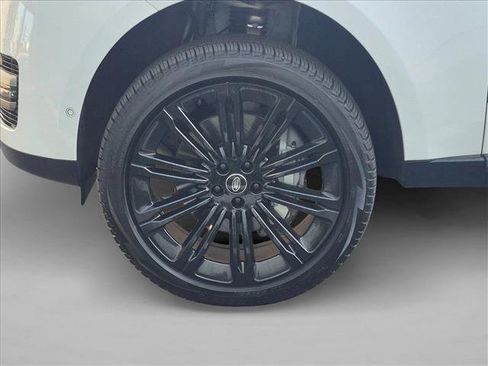Used 2023 Land Rover Range Rover SE AWD/4WD image 23