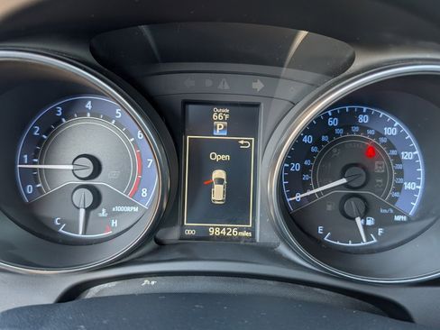 Used 2017 Toyota Corolla iM image 19