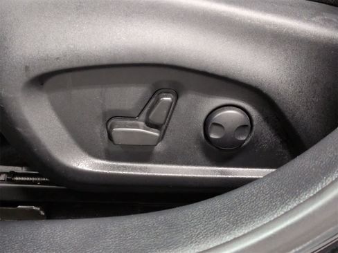 Certified 2023 Jeep Compass Limited image 18