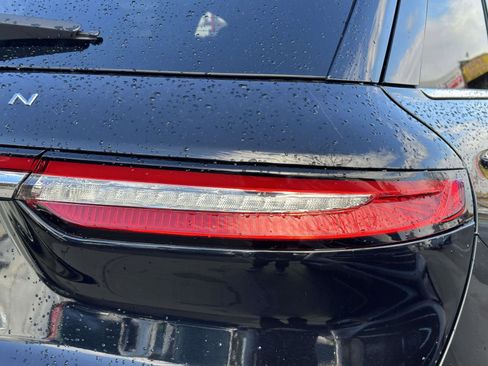 Used 2022 Lincoln Corsair AWD w/ Equipment Group 101A image 10