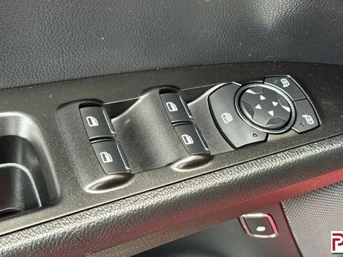 Used 2018 Ford Fusion Energi SE image 12