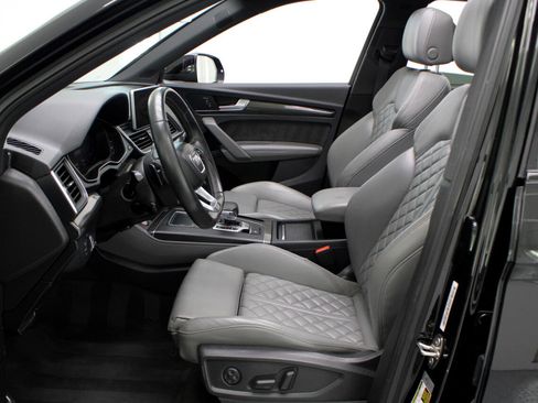 Used 2019 Audi SQ5 Premium Plus w/ Premium Plus Package image 32
