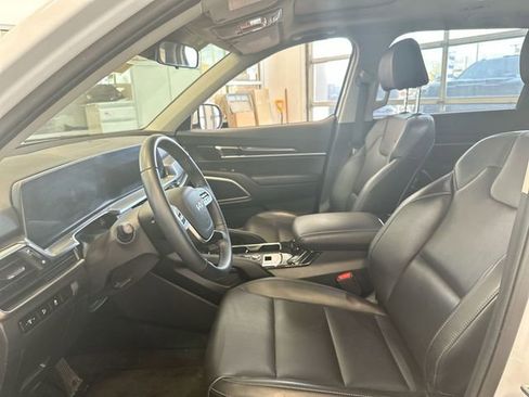 Certified 2024 Kia Telluride S w/ S Sunroof Package AWD/4WD image 15