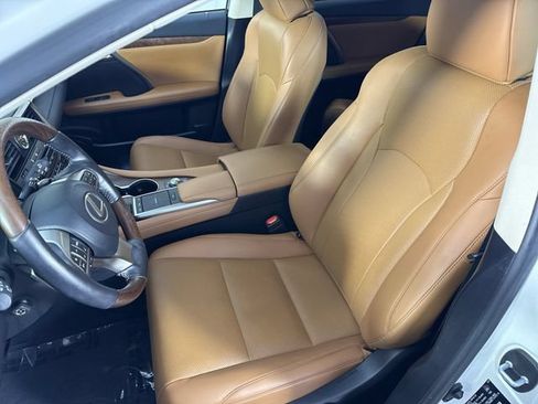 Certified 2022 Lexus RX 350L Premium w/ Premium Package AWD/4WD image 22
