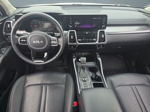 Used 2023 Kia Sorento S w/ Panoramic Sunroof Package image 28