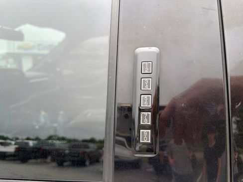 Used 2021 Ford F150 Platinum AWD/4WD image 7