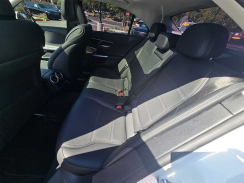 Used 2023 Mercedes-Benz C 300 Sedan image 17