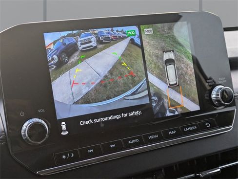 Used 2024 Mitsubishi Outlander FWD image 25